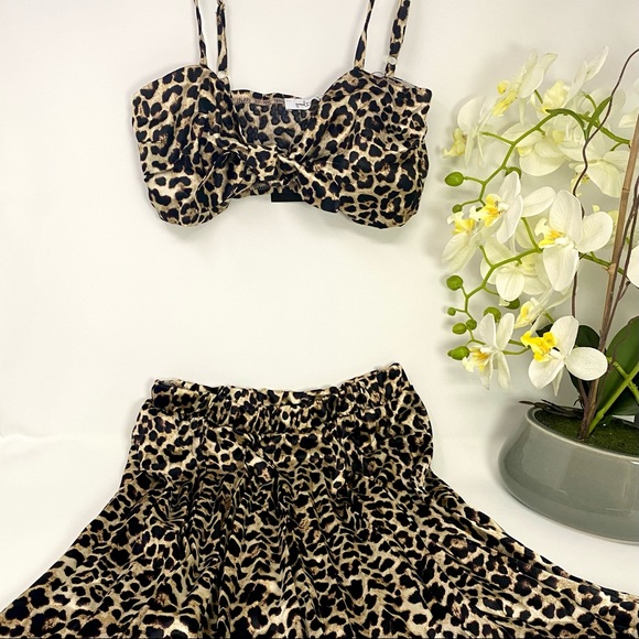 NWT Touch Dolls Wild Thing Leopard 2 piece skirt set polyester satin small - Picture 3 of 8